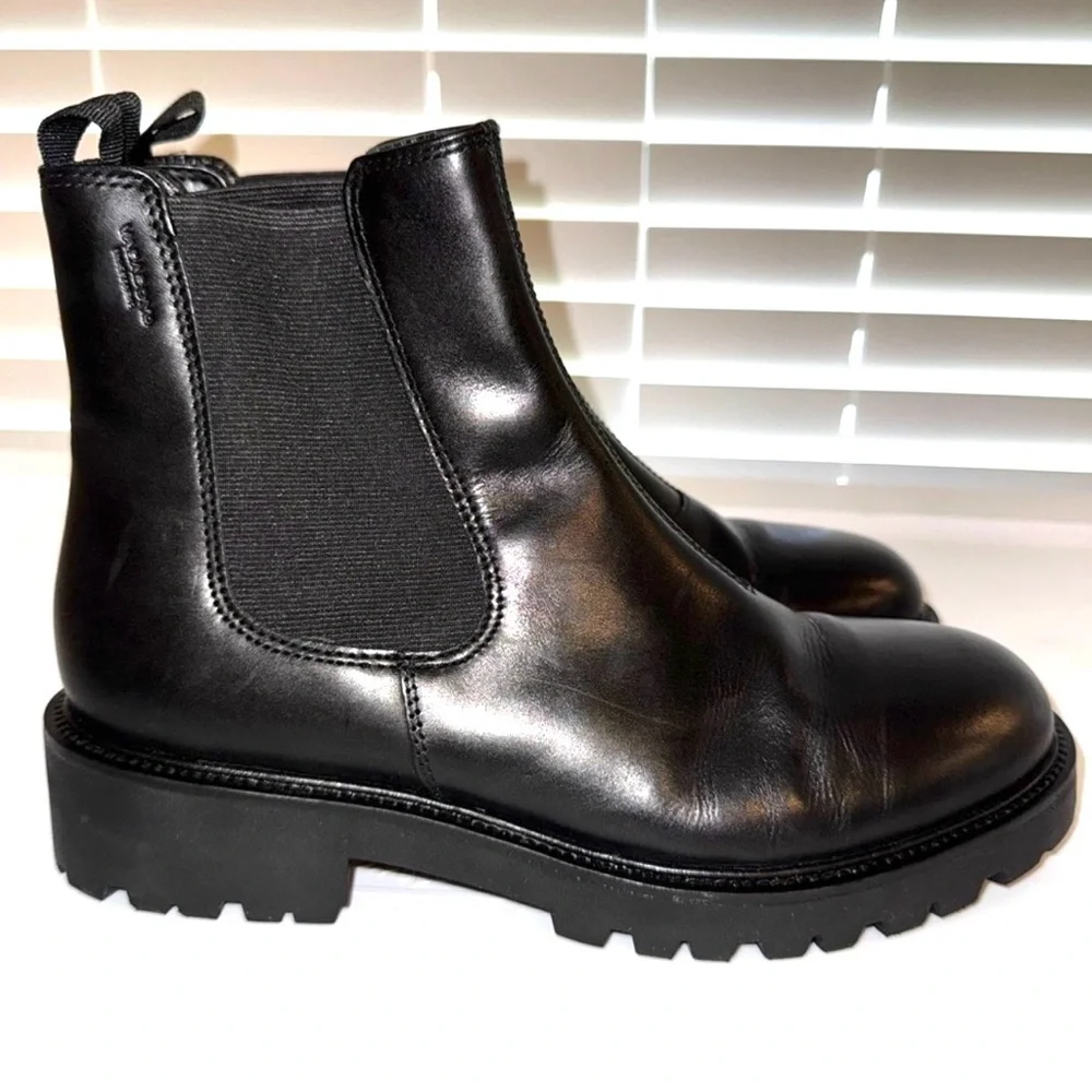 Vagabond Kenova Black Chelsea Boots 40=10